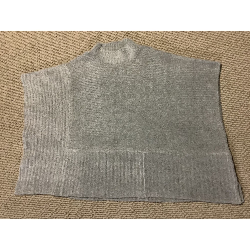 BEAUTIFUL NOMAD Ladies Sweater - Gray - Size small